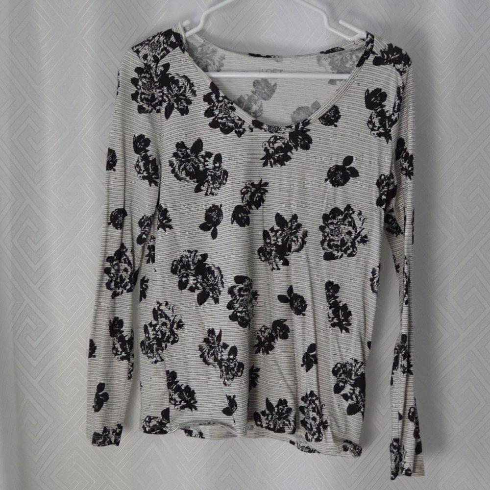 Women's Loft Outlet Long Sleeve Tee Size M